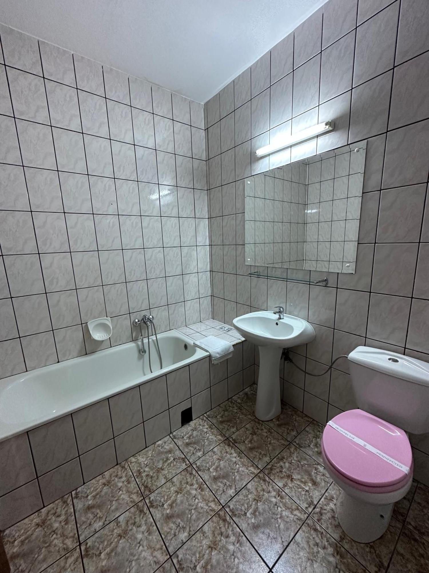 Hotel Diana Bistrita  Ngoại thất bức ảnh
