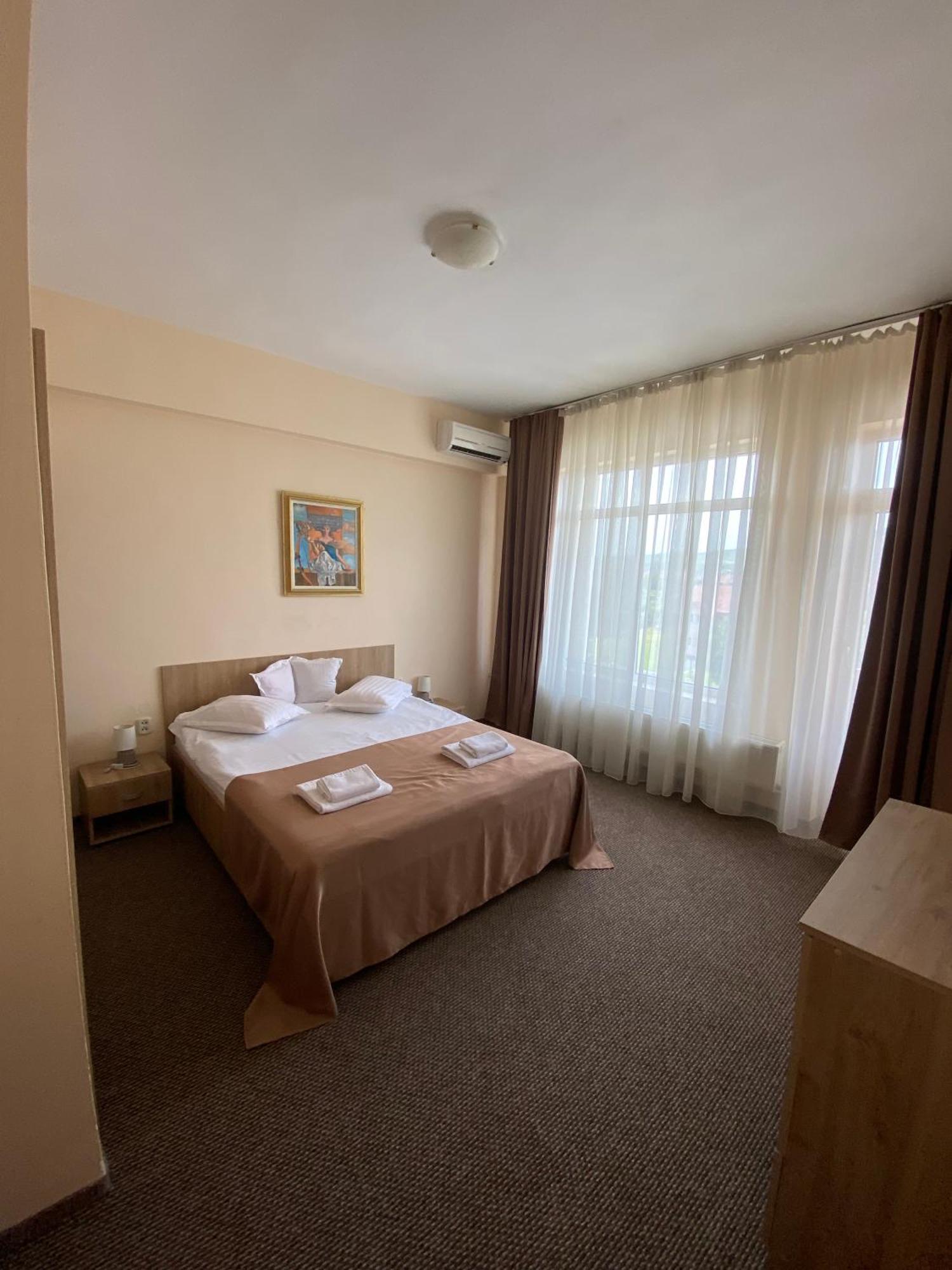 Hotel Diana Bistrita  Ngoại thất bức ảnh
