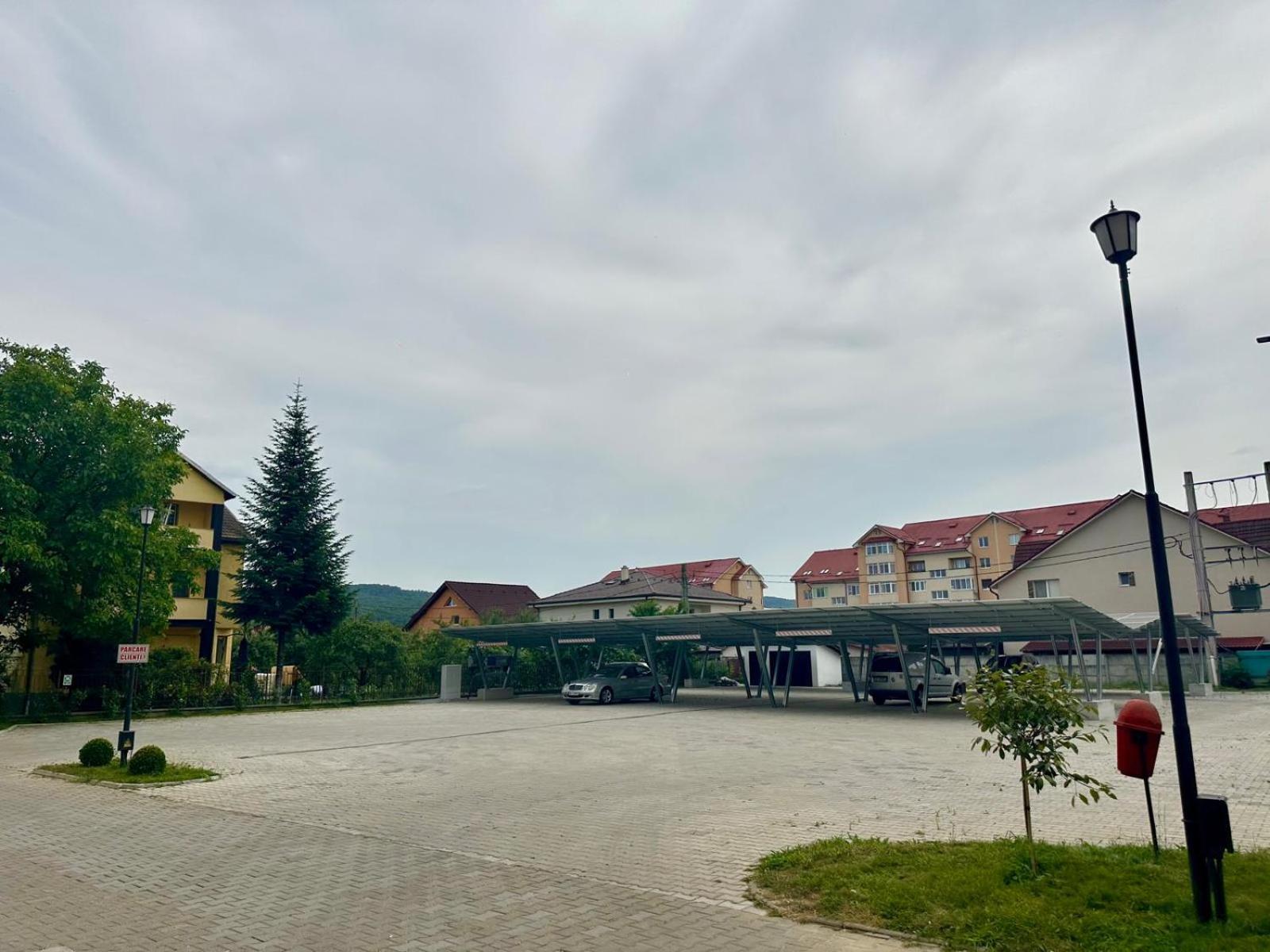 Hotel Diana Bistrita  Ngoại thất bức ảnh